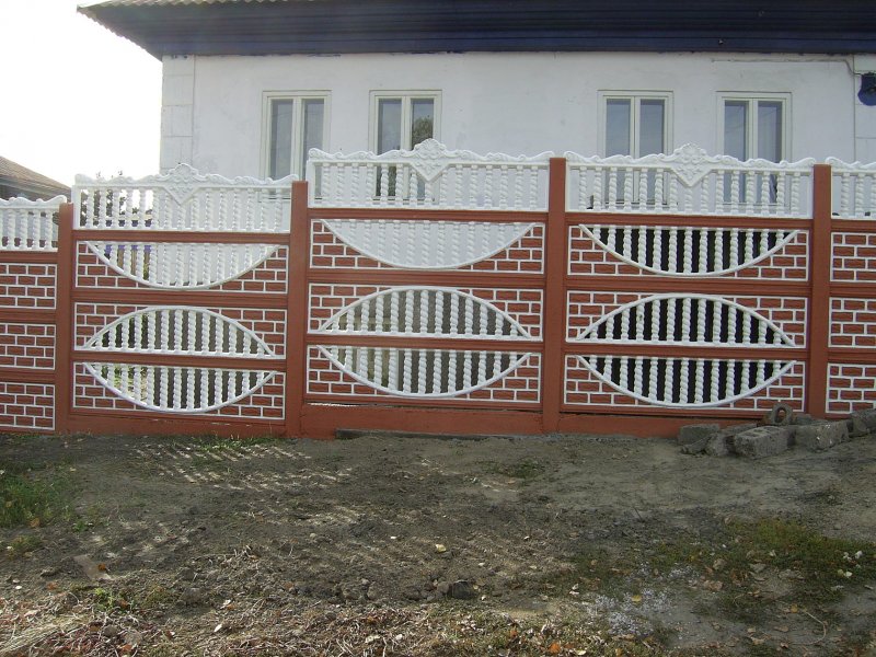 Декоративный бетонный забор