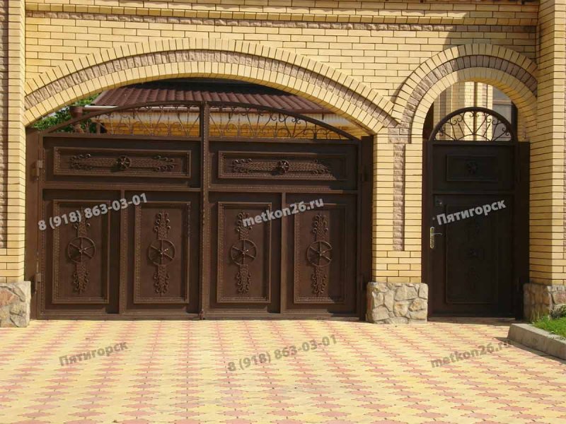 Воротные арки из кирпича