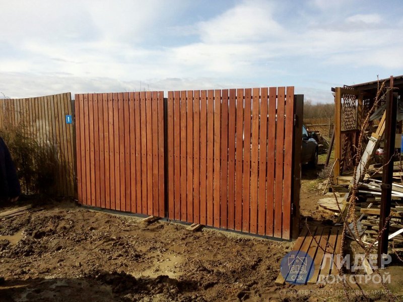 Забор из обрезной доски 25х150х6000