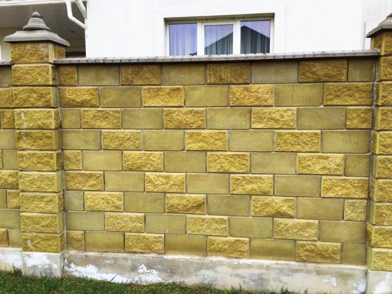 Сплиттерный блок для забора