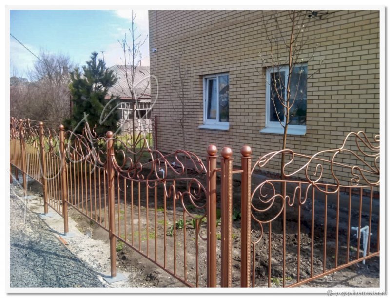 Кованые палисадники