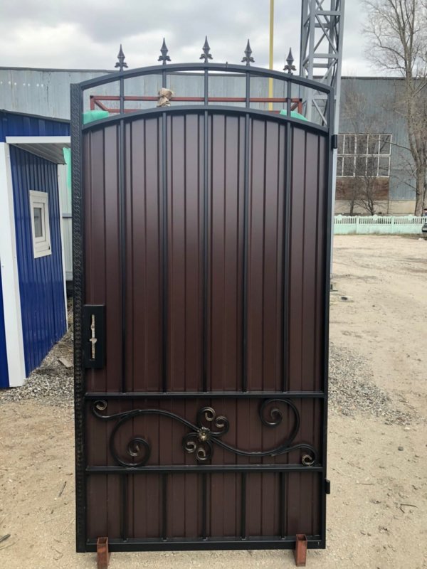 Замок на калитку из профнастила