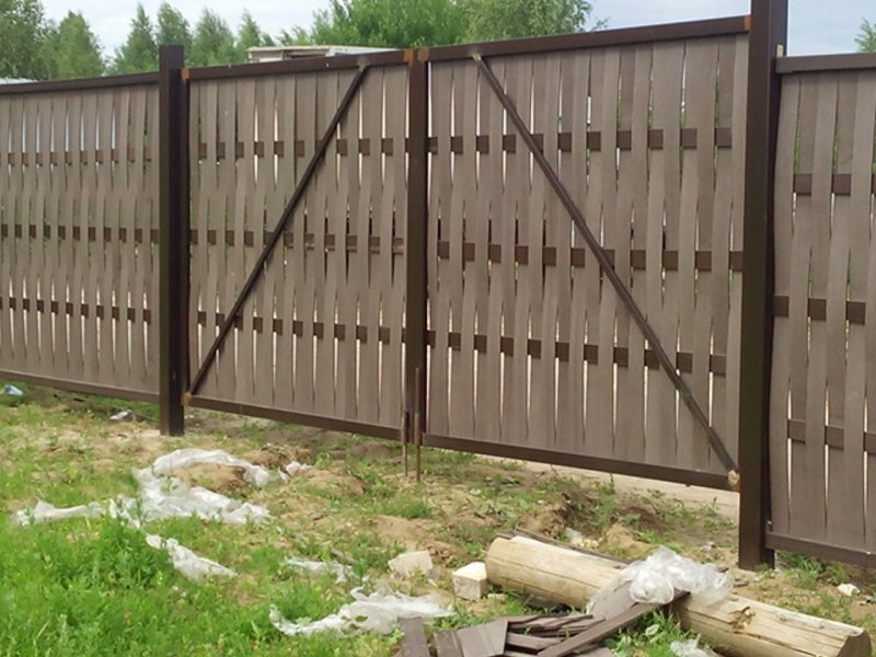 Забор из доски 50х150