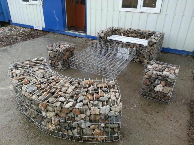 Сетка с камнями для укрепления склонов
