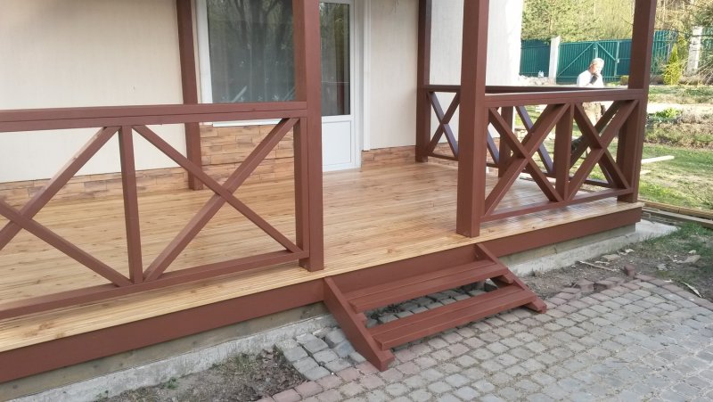 Красивые ограждения веранды