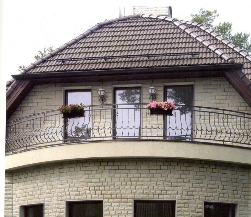 Овальные балконы