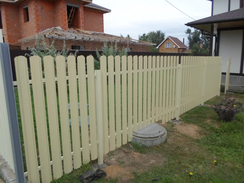 Деревянные откатные ворота