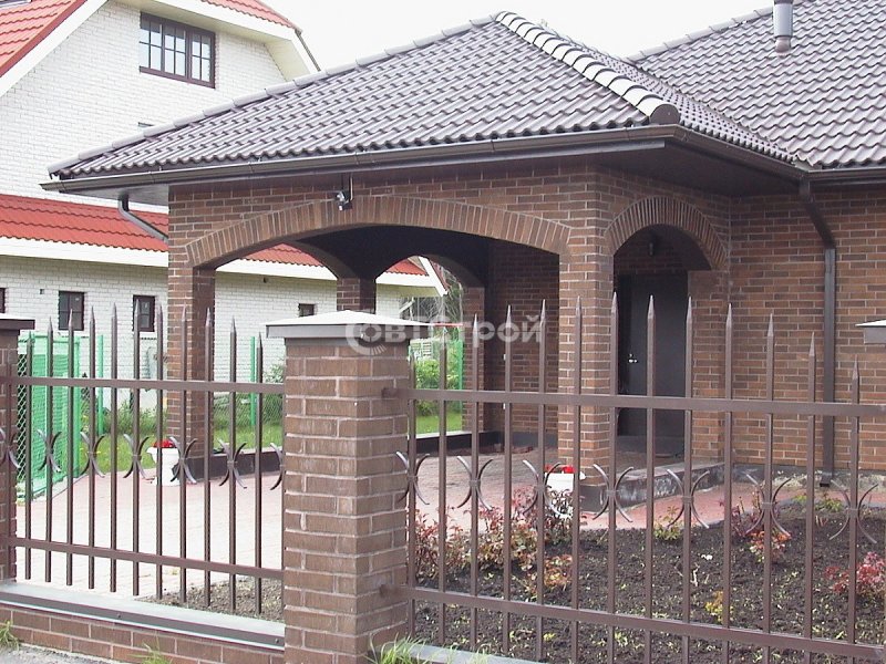 Столбы из клинкерного кирпича