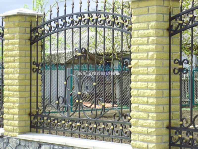 Красивые кованые заборы