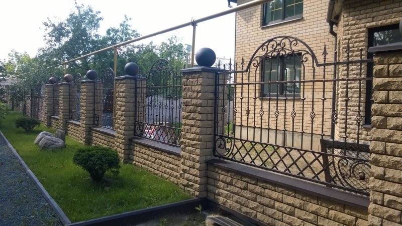 Кожаный забор