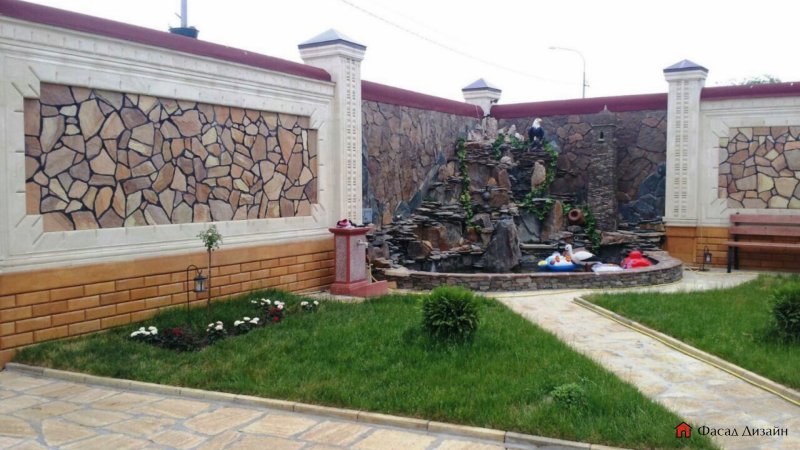 Отделка фасада забора