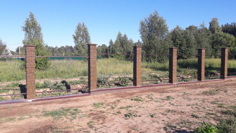 Забор из кирпича без фундамента