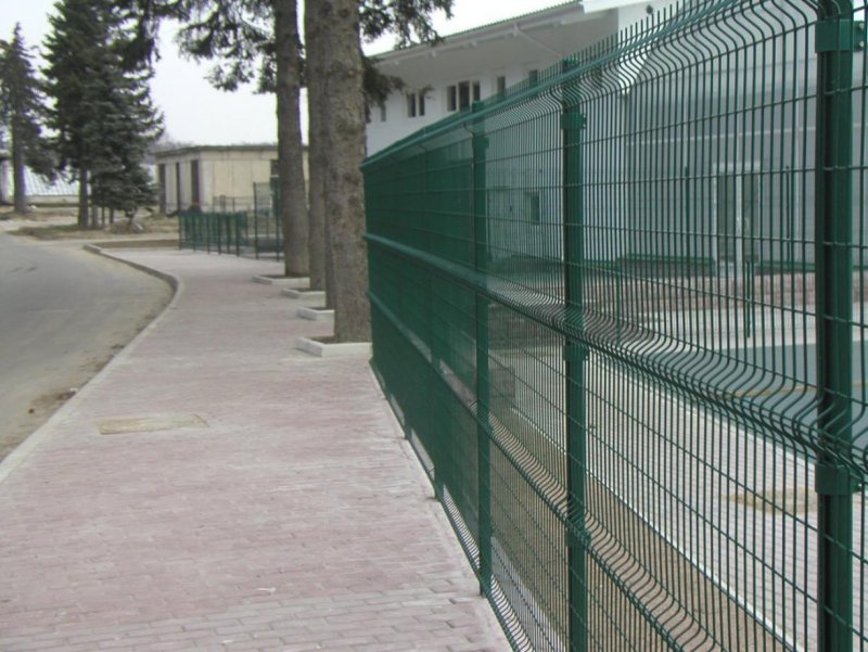 Красивый забор из сварной сетки