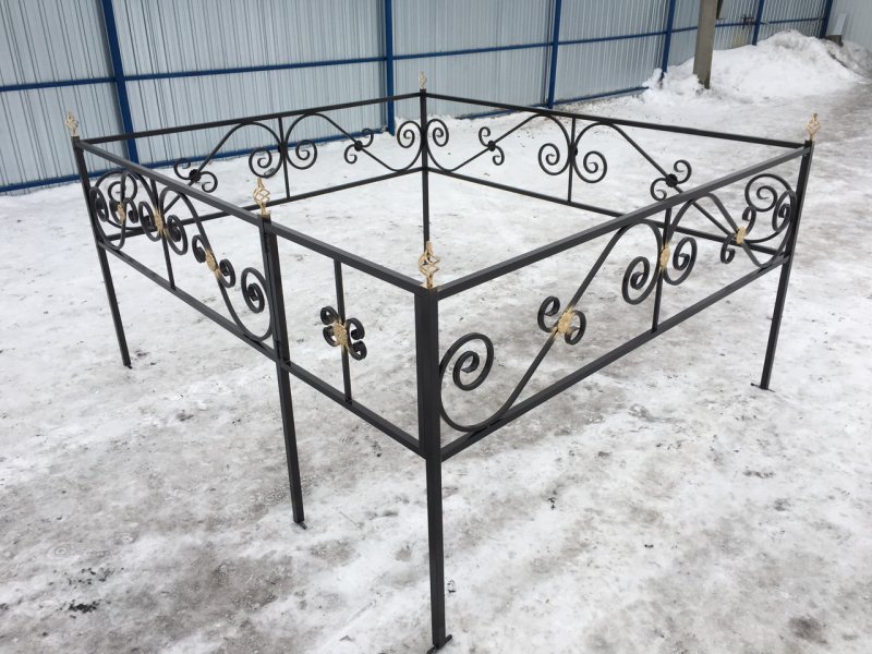 Оградка Афина