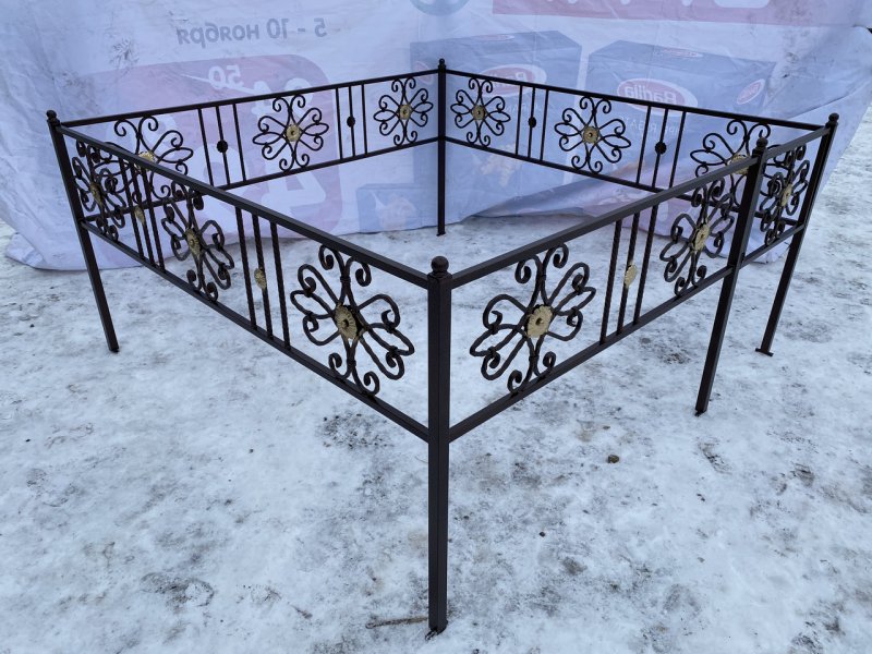 Кованые оградки
