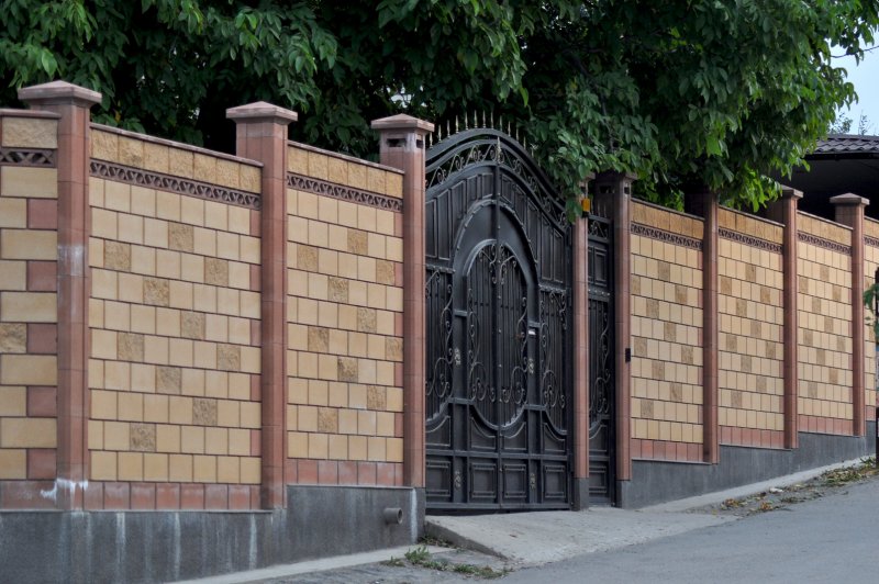 Забор в классическом стиле