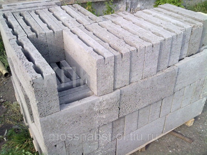 Кладка из бетонных блоков