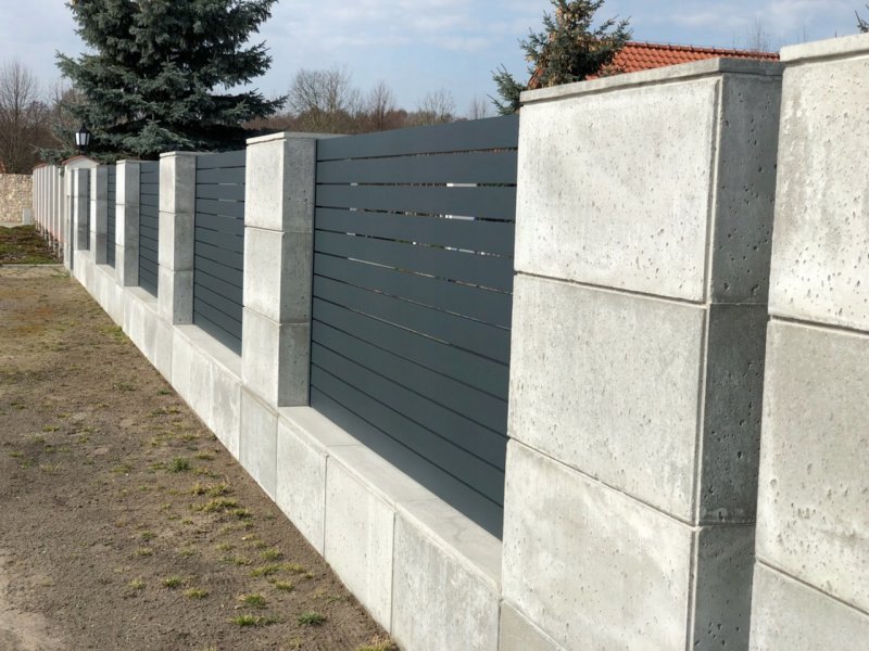 Забор из газобетонных блоков