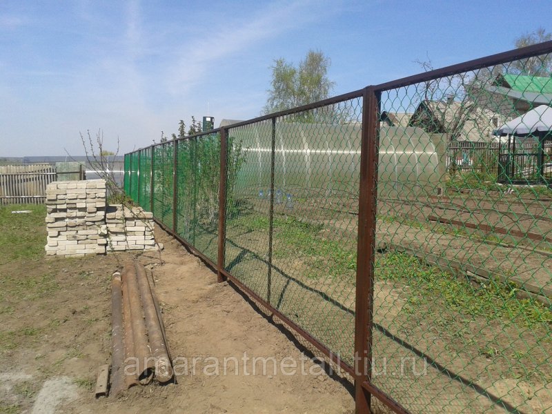 Забор из сетки рабицы