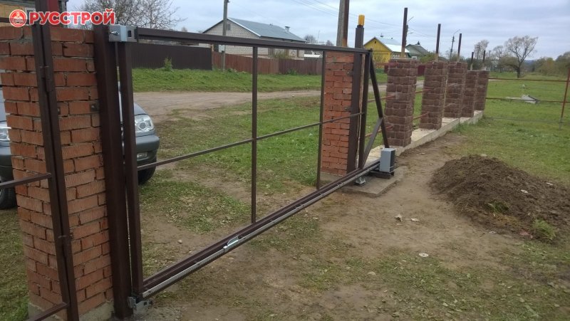Столбы под откатные ворота