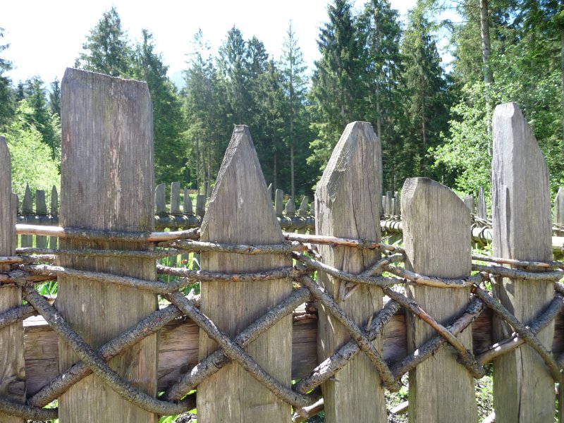 Поленница в доме