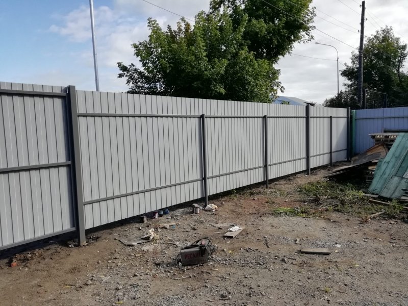 Забор из профнастила стальной бархат