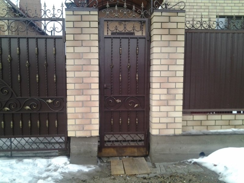 Входные ворота из металла