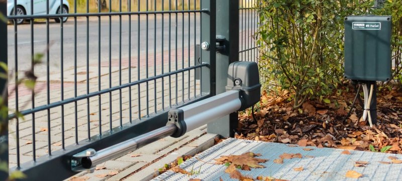 Столбы для распашных ворот DOORHAN С автоматикой