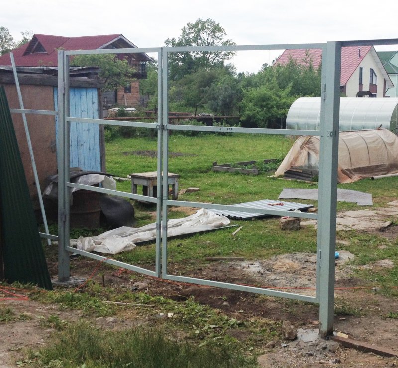 Сварка ворот из профильной трубы