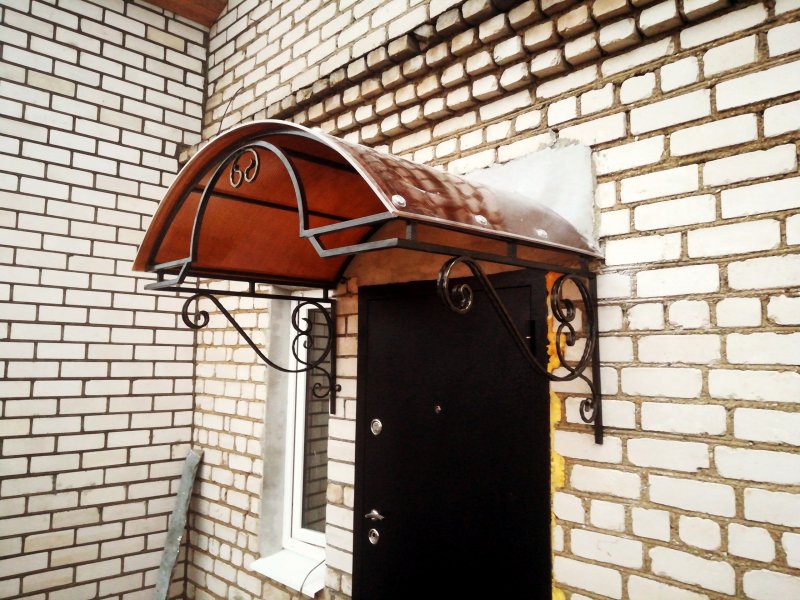 Козырек на столб