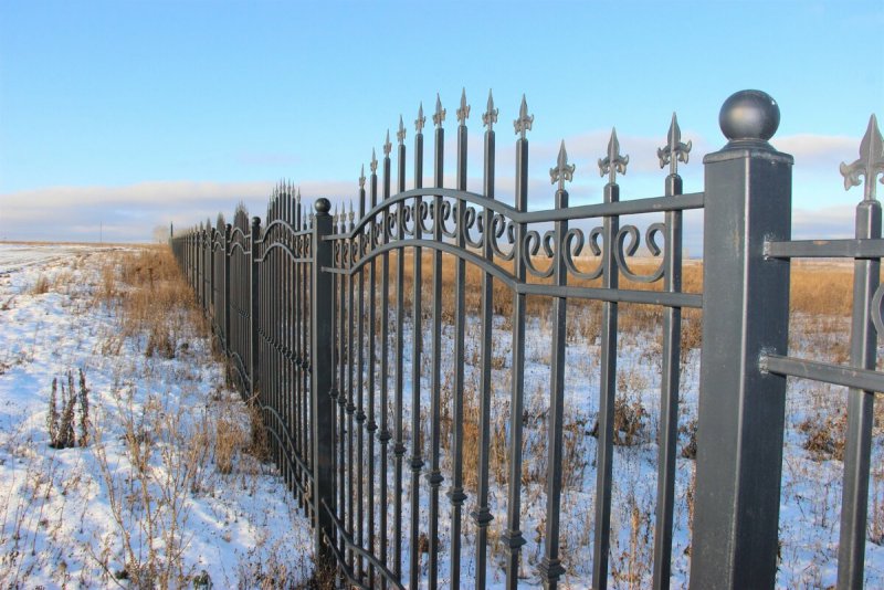 Крест на ворота кладбища
