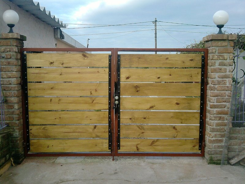 Распашные ворота DOORHAN С встроенной калиткой