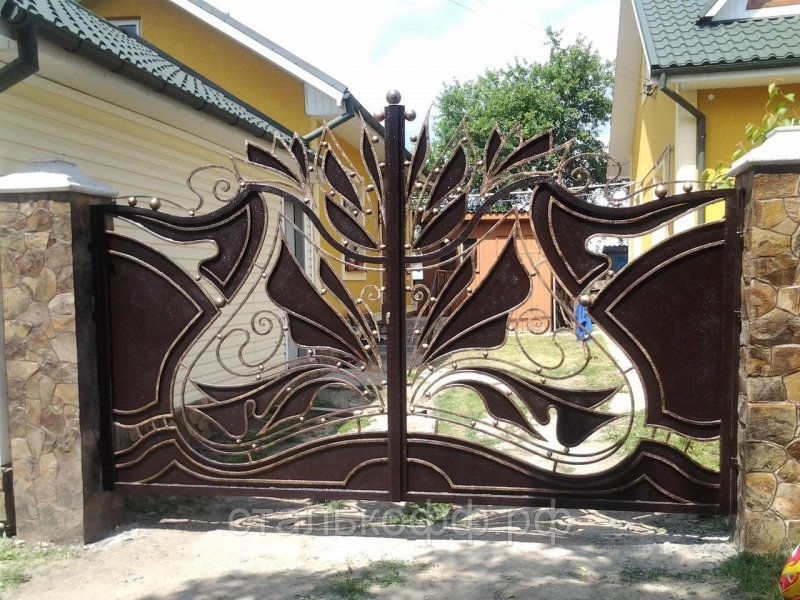 Кованые ворота Техномакс