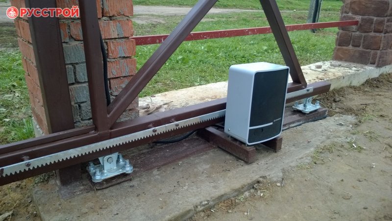 Откатные ворота 300кг крепление