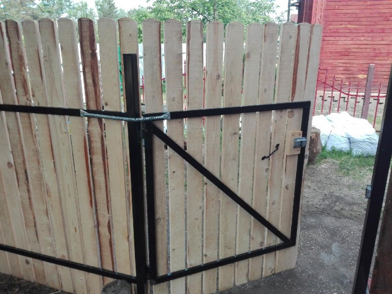 Металлический каркас для калитки