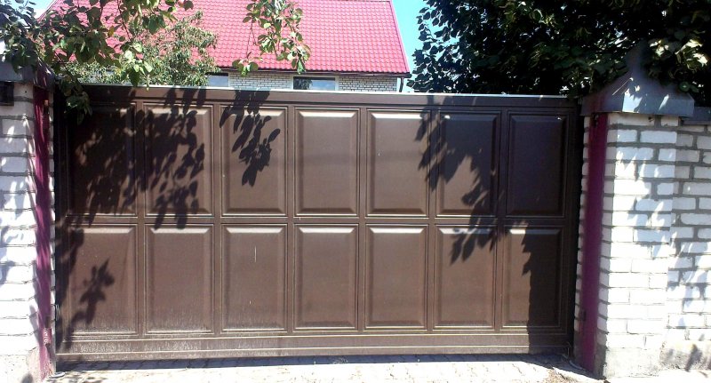 Откатные ворота из филенки
