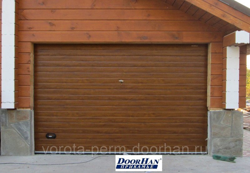 Гаражные ворота подъемные автоматические DOORHAN