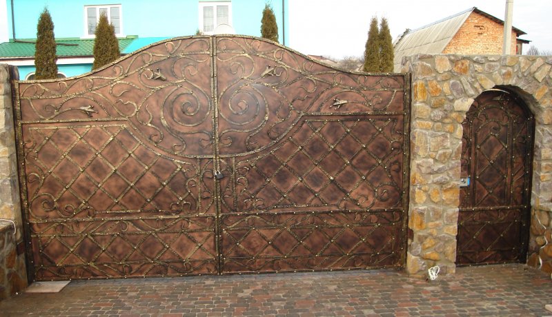 Металлические ворота под старину