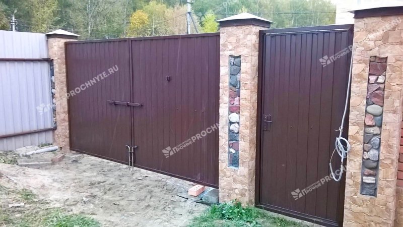 Калитка алюминиевая Дорхан с электромеханическим замком