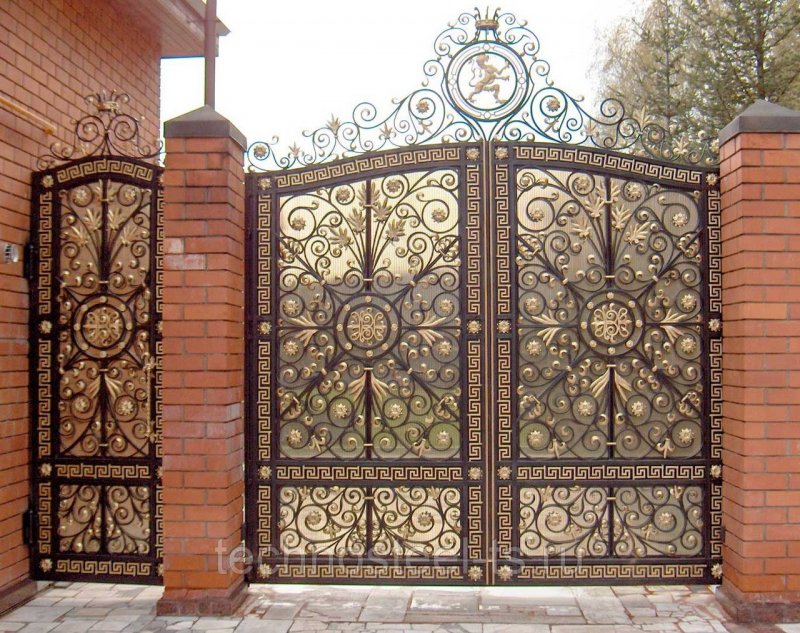Auto Gate border