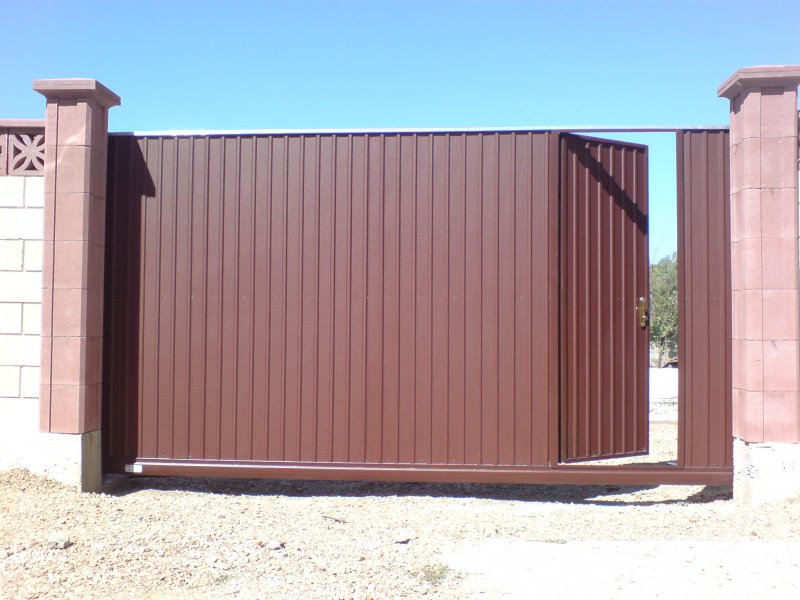 Ворота распашные DOORHAN RAL 7016