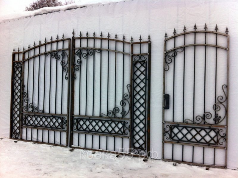 Красивые калитки из металла