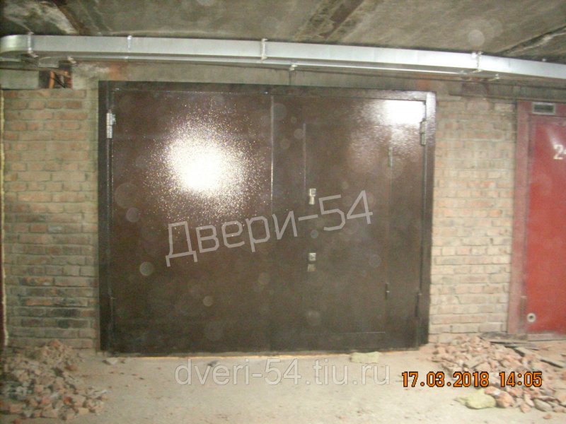 Гаражные распашные ворота 8000х6000
