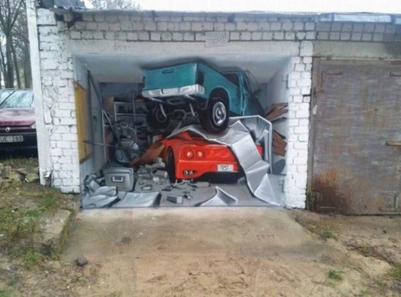 Попросил сына покрасить ворота