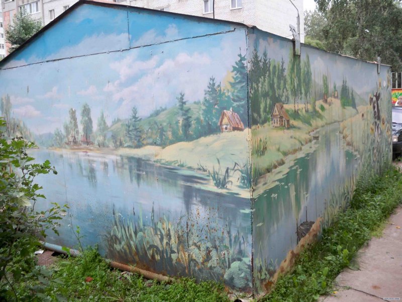 Лошади на гаражных воротах