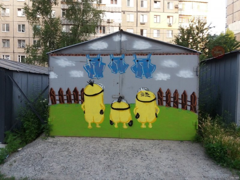 Креативные ворота гаража