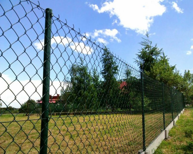 Комбинированный забор из профнастила и сетки