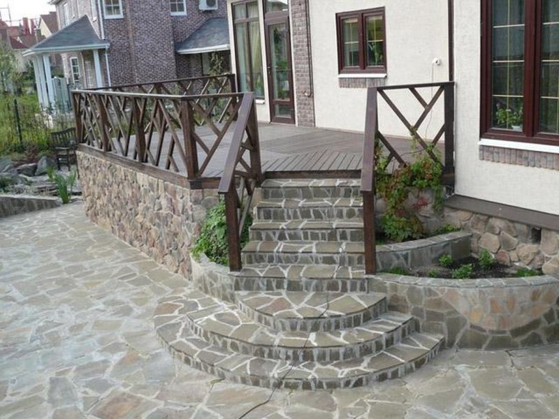 Лестница на террасу из бетона