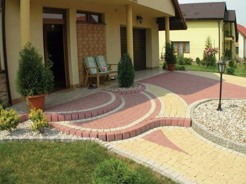 Придомовая плитка