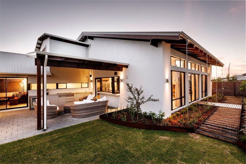 Топ House